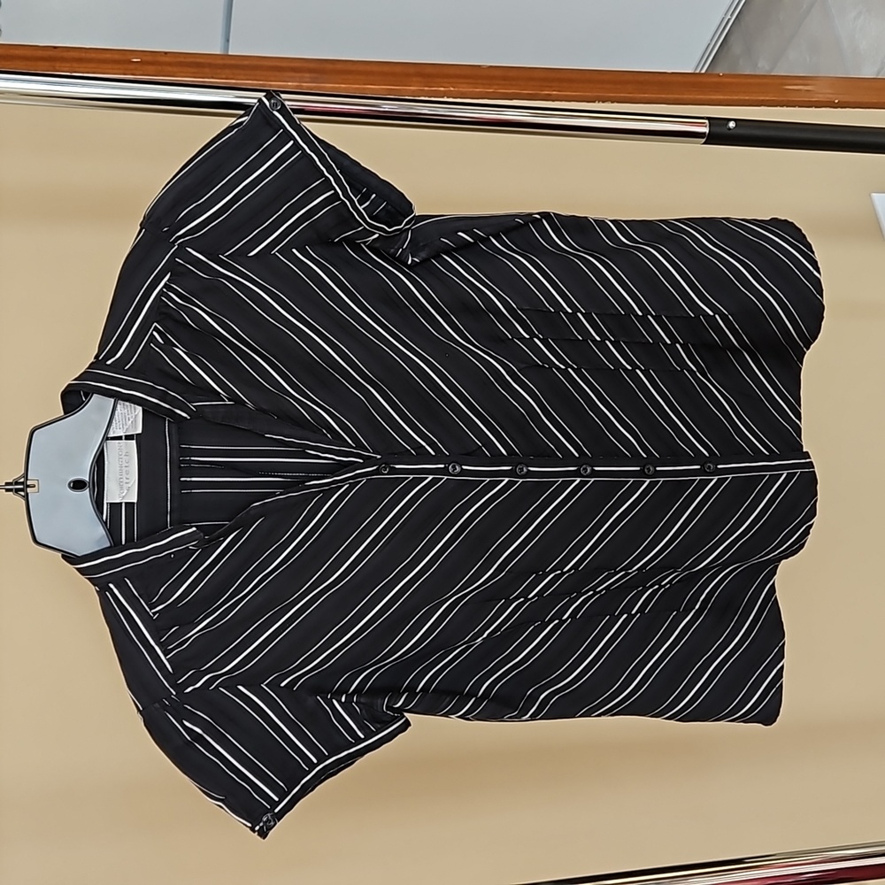 Worthington Short Sleeve Blouse